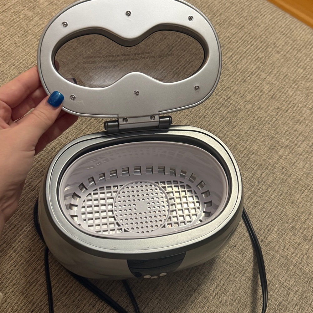 Magnasonic Ultrasonic Cleaner - Picture 14 of 14